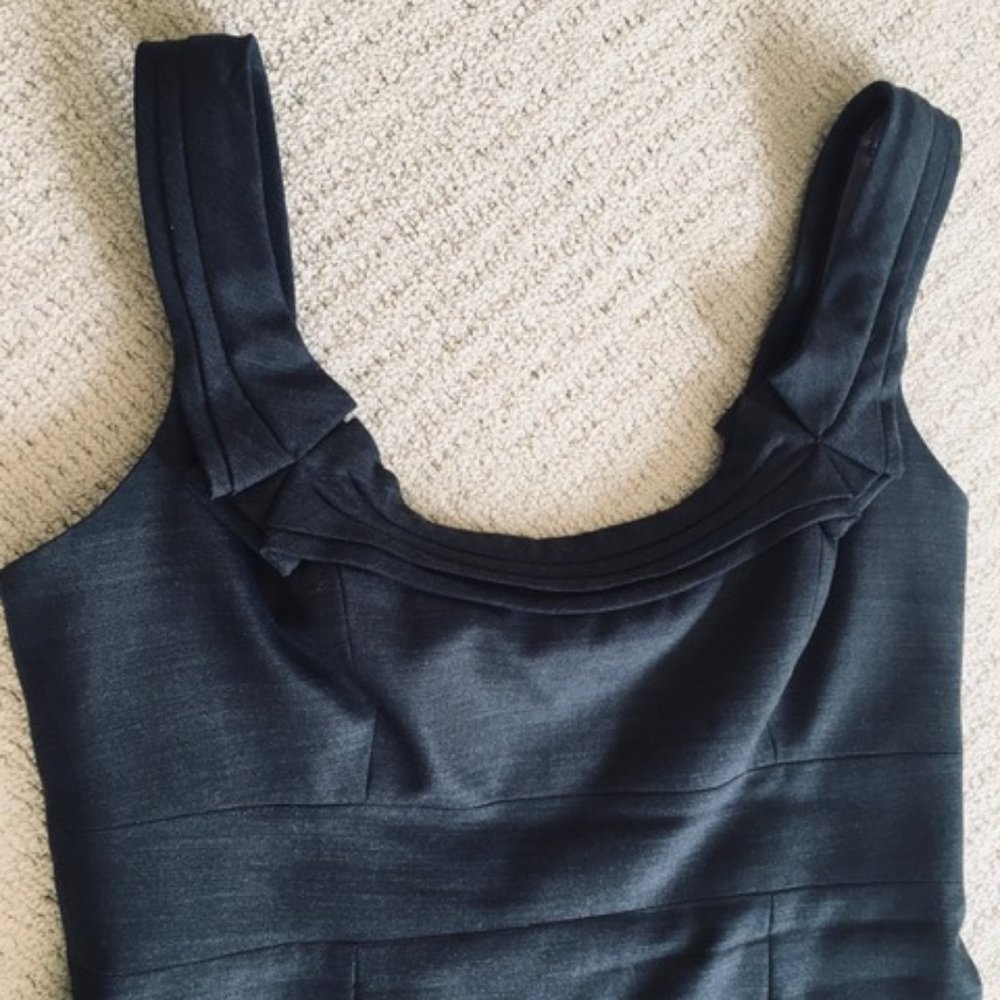 Elie Tahari Grey Dress